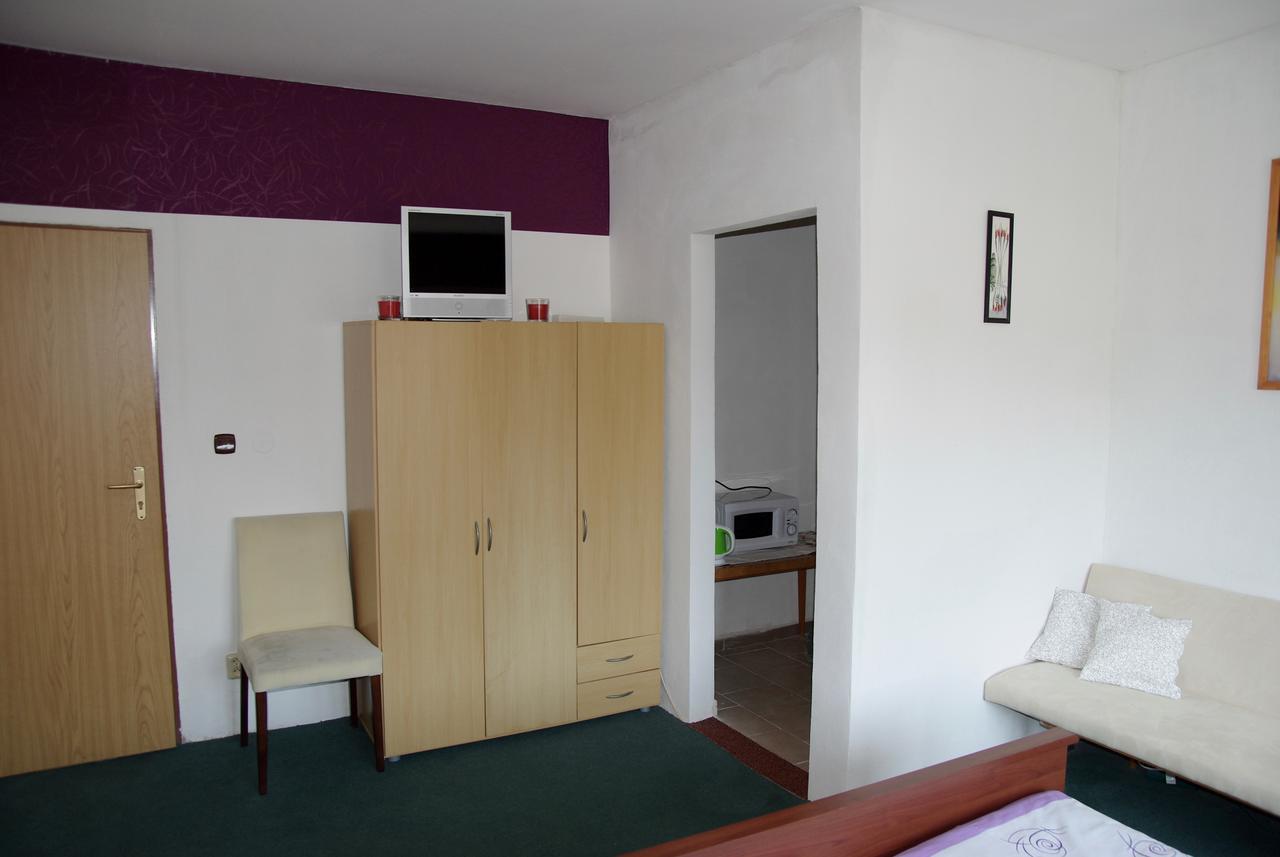 Hostel Humpolec Eksteriør bilde